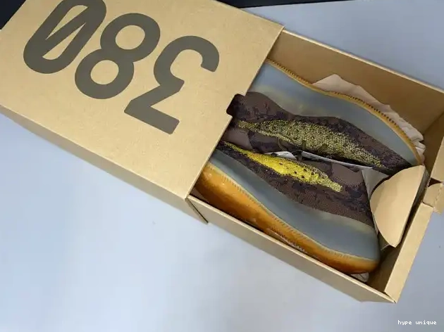 hype ADIDAS GOLD NON-REFLECTIVE BOOST 380 FZ4982 YEEZY 'COFFEE 0325